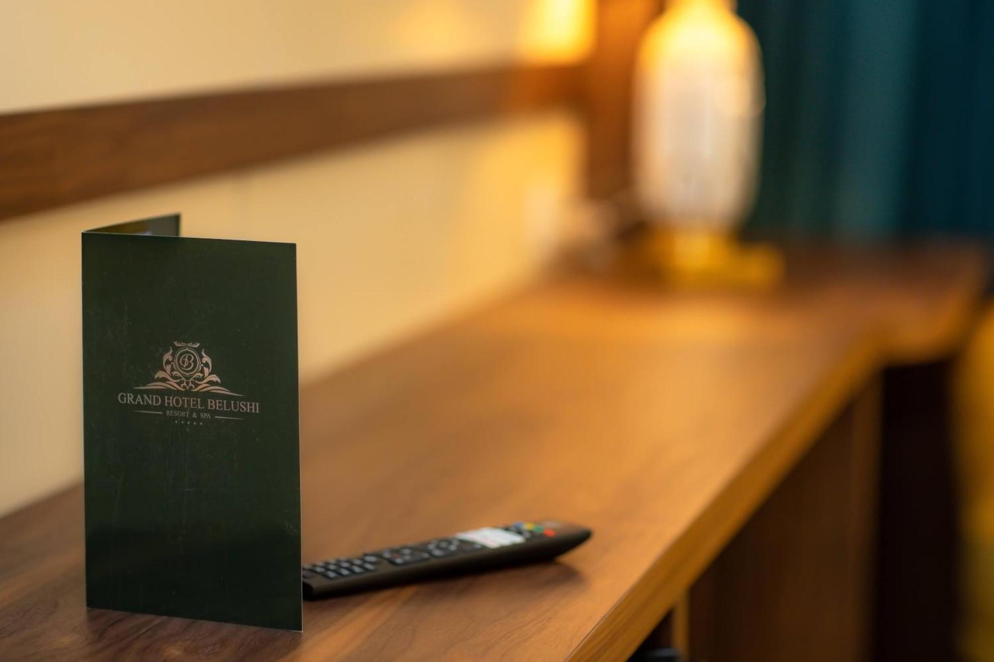 Grand Hotel Belushi Boge Экстерьер фото