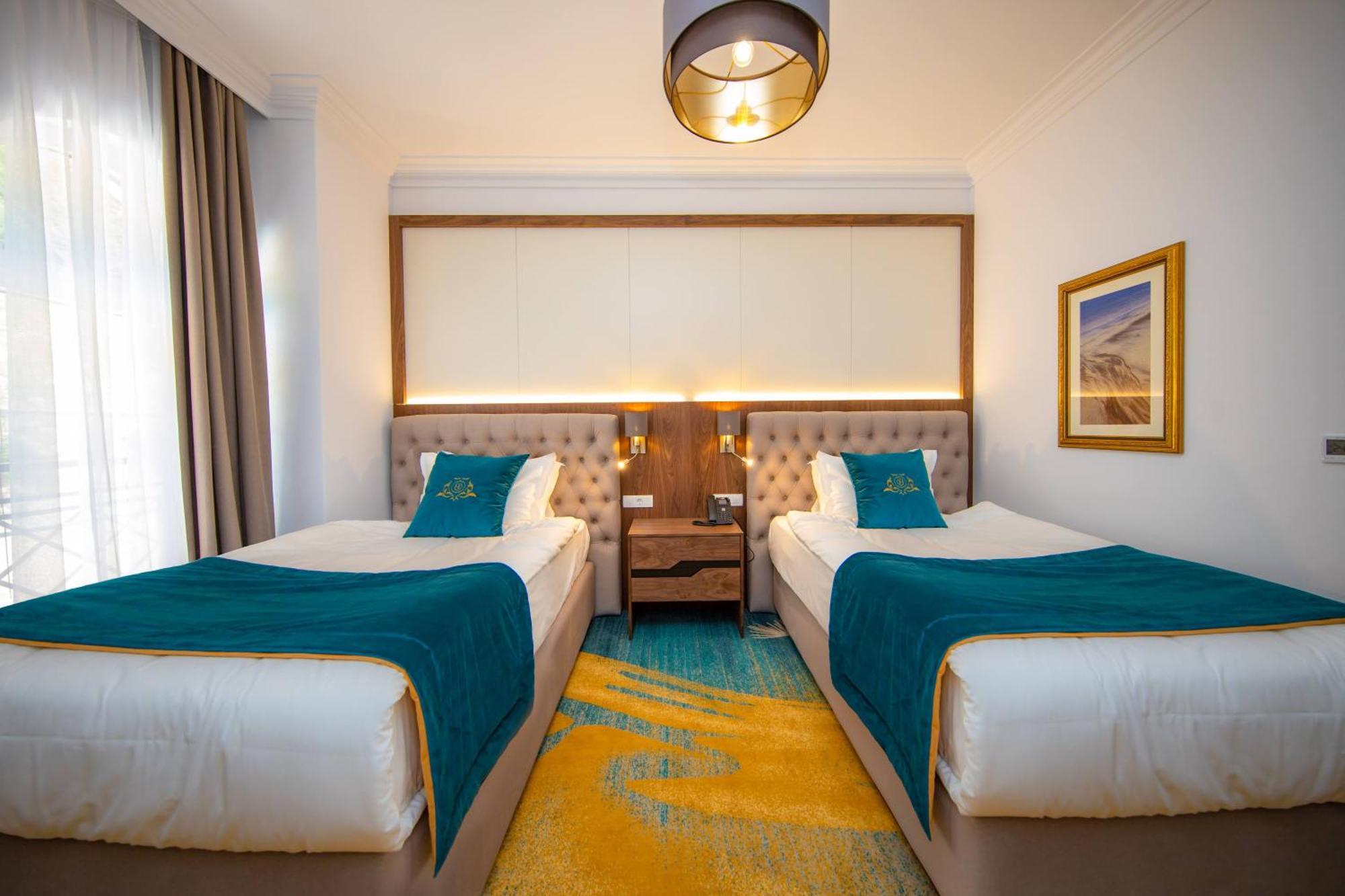 Grand Hotel Belushi Boge Экстерьер фото